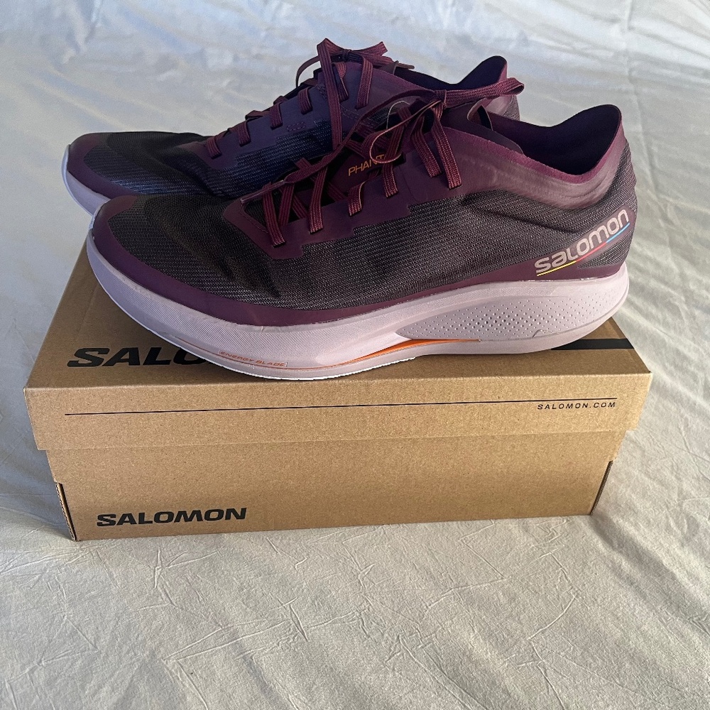 Solomon running shoe, Wmn's Sz 11